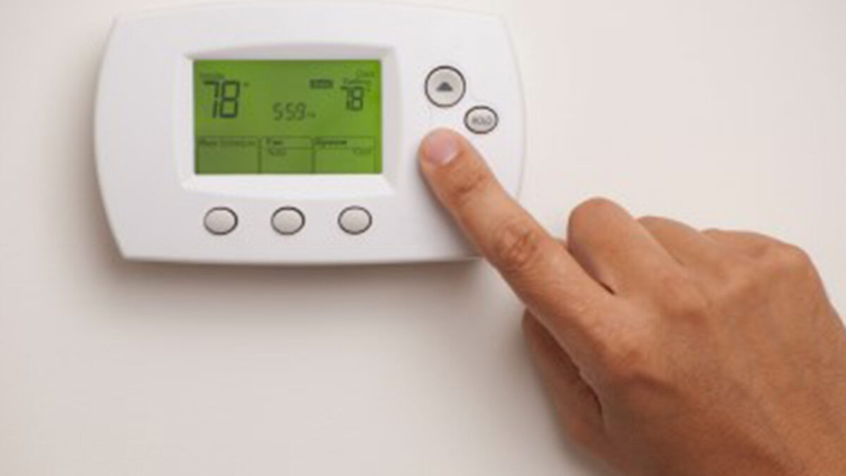 Here's How to Choose the Right Home Thermostat